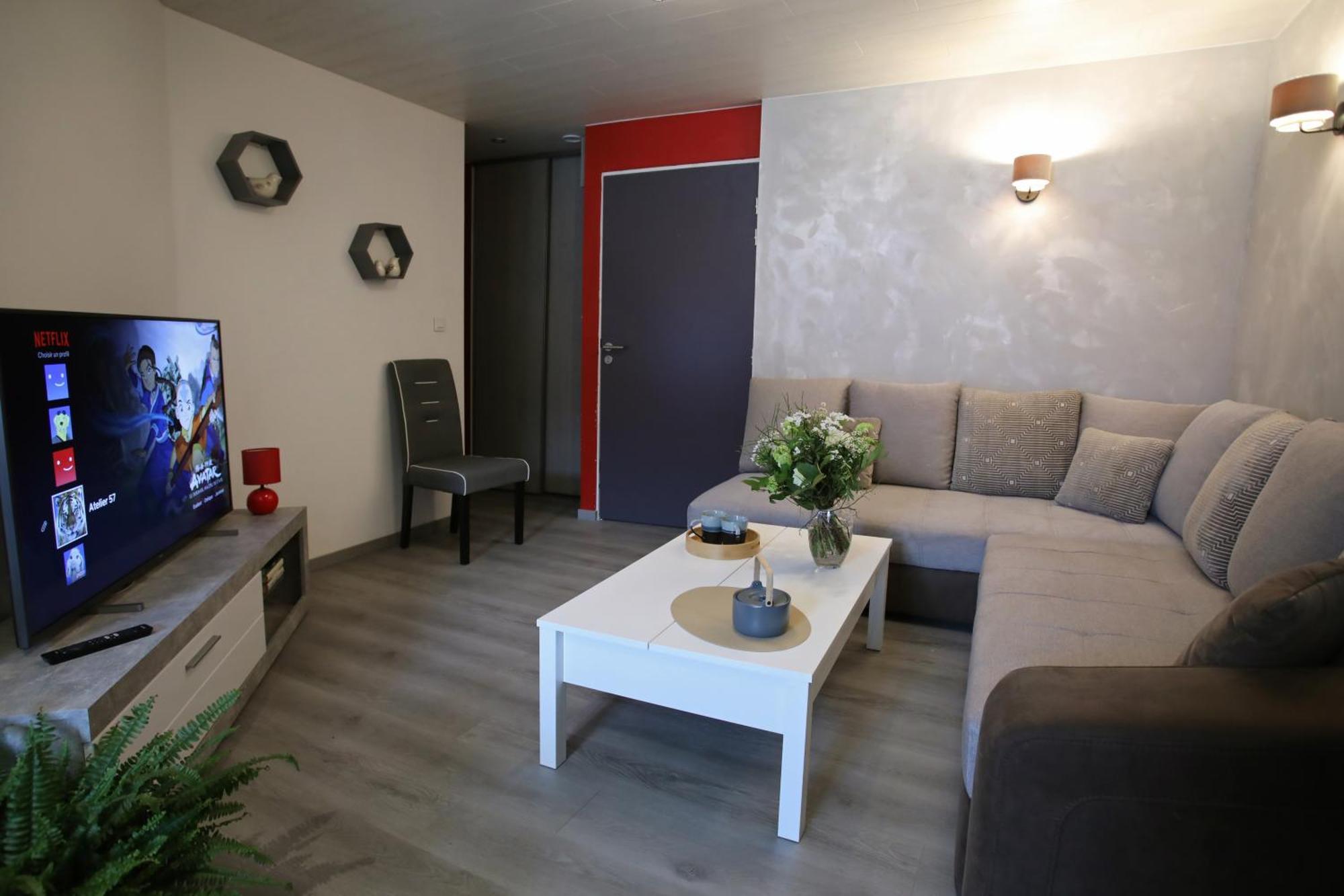 L'Atelier 57 - Votre Meuble Authentique ! Apartment Arbois Bagian luar foto